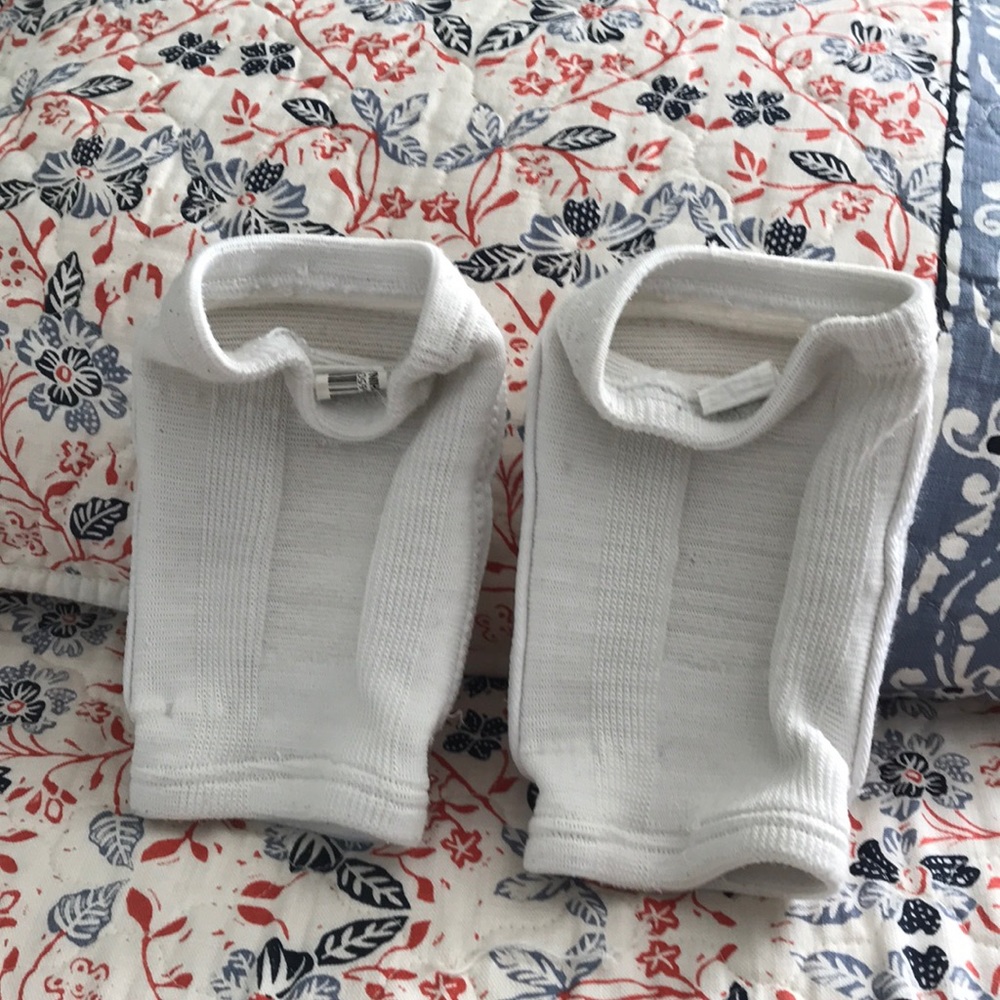 ❌SOLD❌Volleyball pads - Picture 2 of 2